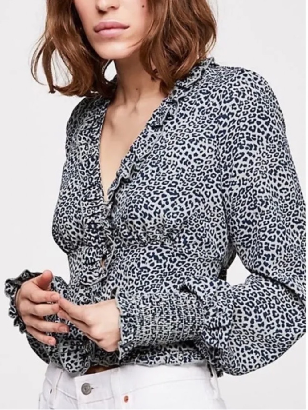 ❤️… Leopard-Print Ruffle Button-Front Women’s Top - Picture 3 of 5